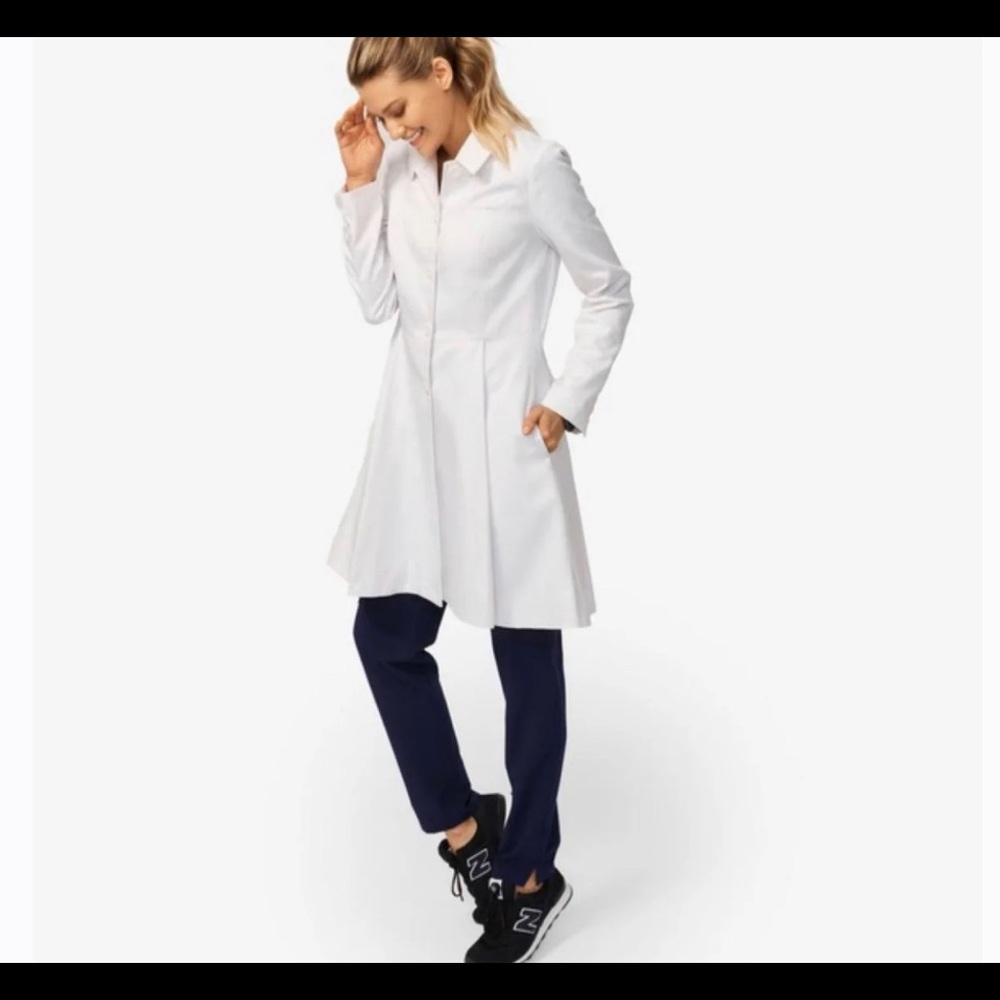 NWT Figs solana lab coat medium